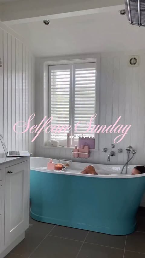 Instagram post by @annaastrup for MONDAY Haircare. Caption reads: annonce slow mornings with @mondayhaircare 🎀🛁.