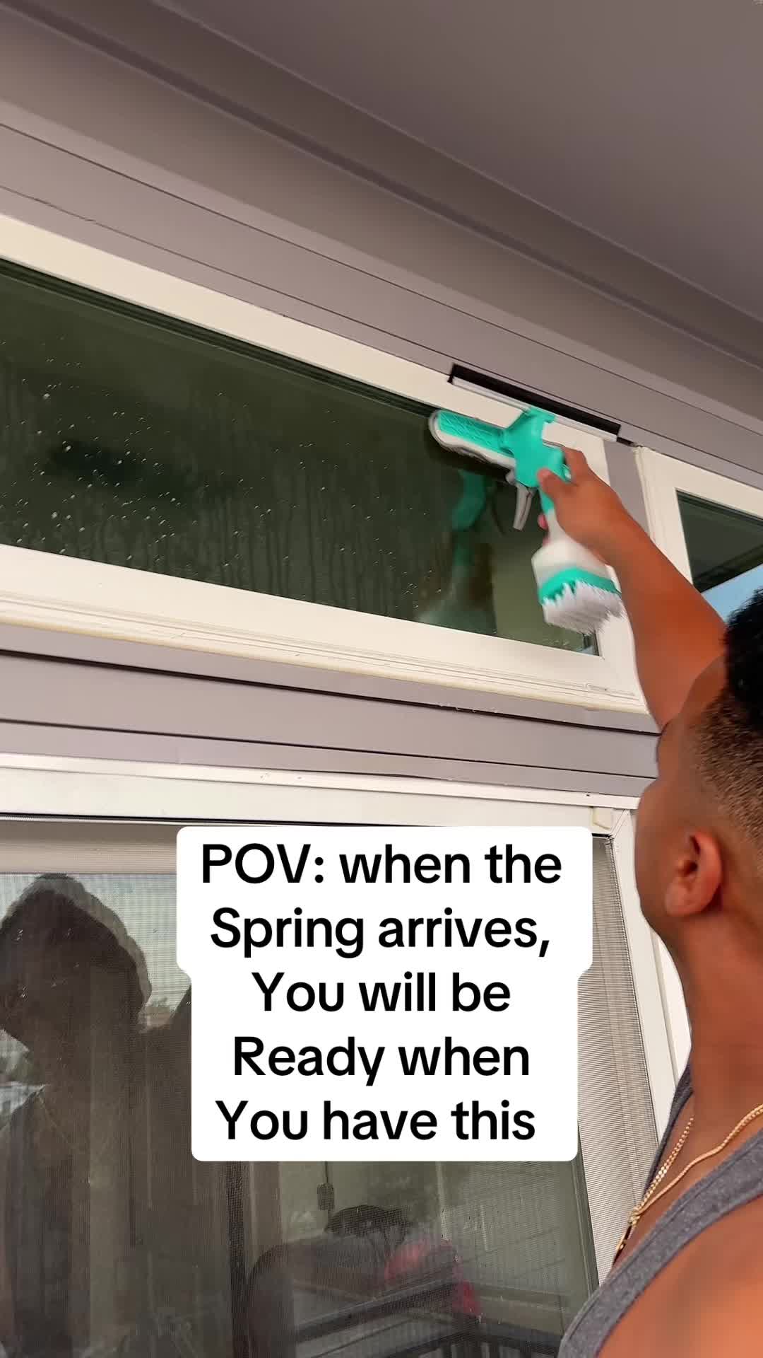 TikTok post by @myllykoskipaula for KEEPOW. Caption reads: [...] tool to clean windows and mirrors!....