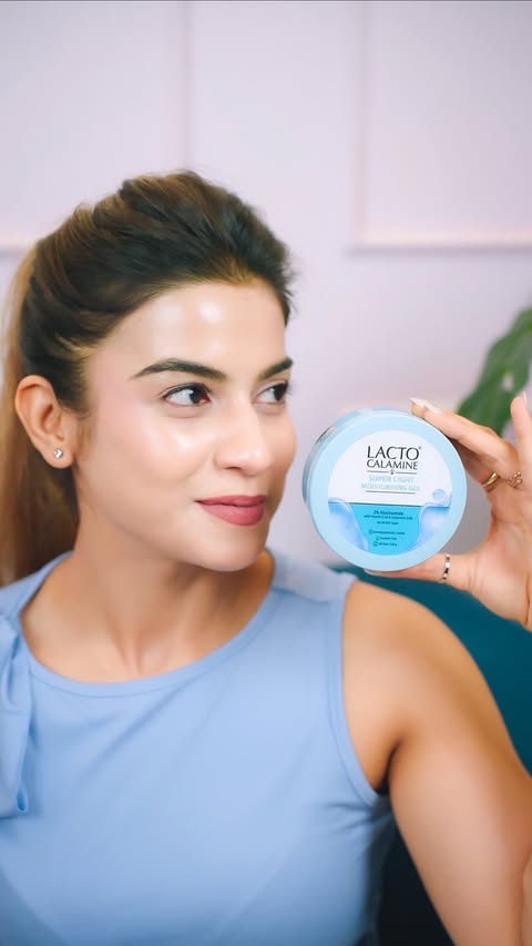 Instagram post by @nightshade_flame for Lacto Calamine. Caption reads: [...] water-gel texture of the Lacto Calamine....