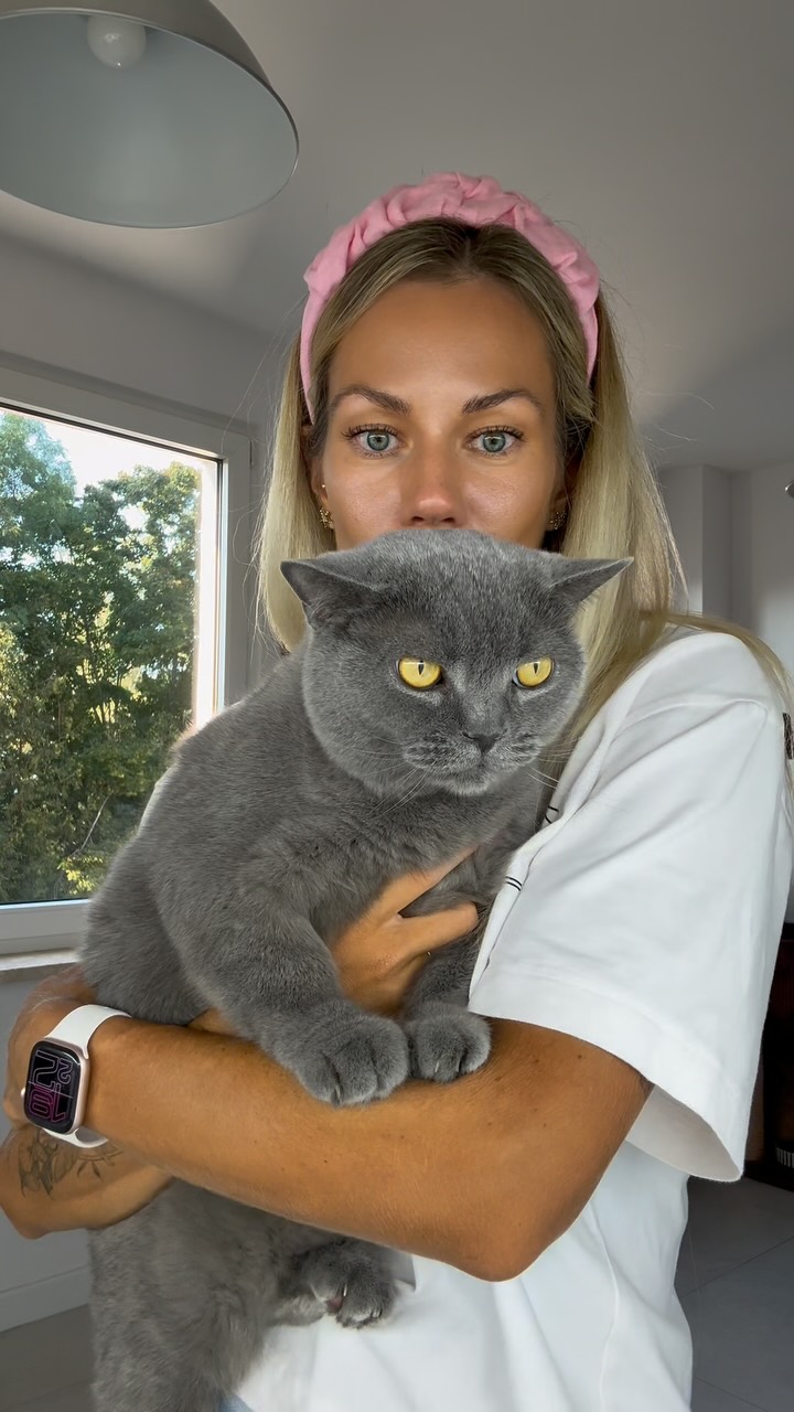 Instagram post by @patrycja.mandrysz for Purina Polska. Caption reads: [reklama] Kiedy Twój kot zasługuje na coś więcej....