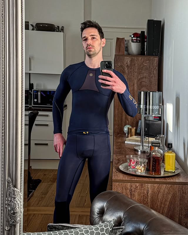 Instagram post by @leseduisant81 for SKINS Compression. Caption reads: New sports outfit from Skins || Skins Mens....