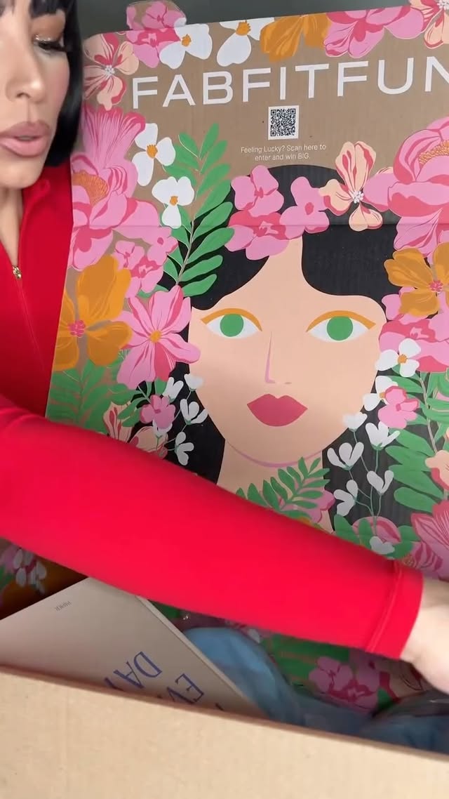 Instagram post by @genusha_s for FabFitFun. Caption reads: 🎀 Partnered up with FabFitFun! 🎀 @fabfitfun This....