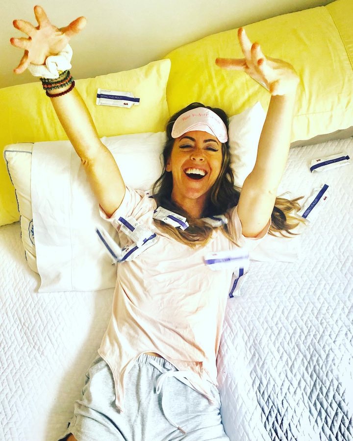 Instagram post by @alyteich for Healthycell. Caption reads: [...] of my favorite nutritional brands,....