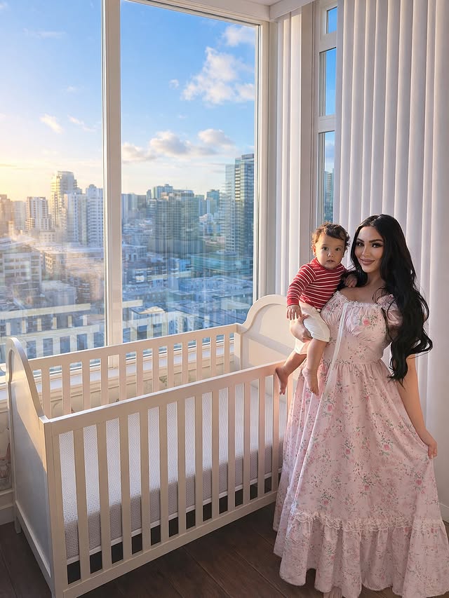 Instagram post by @raelene.yvette for Delta Children. Caption reads: [...] the Willa 4-in-1 Convertible Crib by....