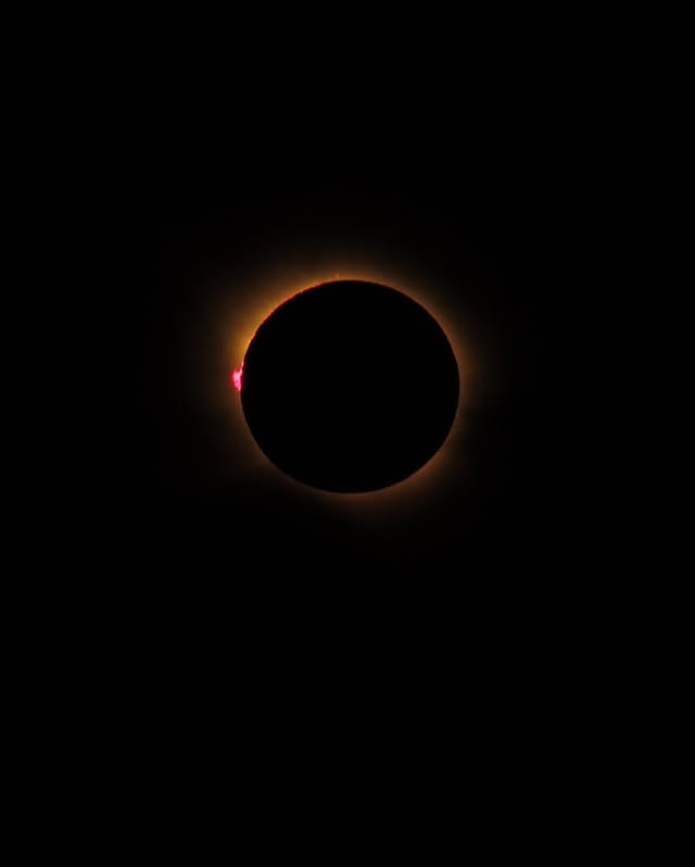 Instagram post by @moonwise8 for K&F CONCEPT. Caption reads: [...] night 2026 Total Solar Eclipse with....