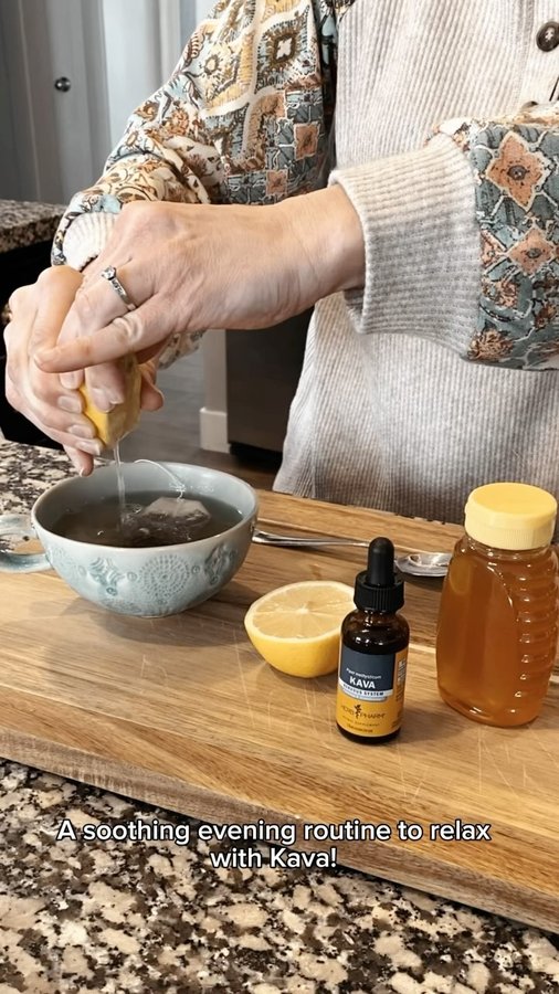 Instagram post by @thekimberlydowdell for Herb Pharm. Caption reads: #AD Mom life is busy! After a bustling day, when I....