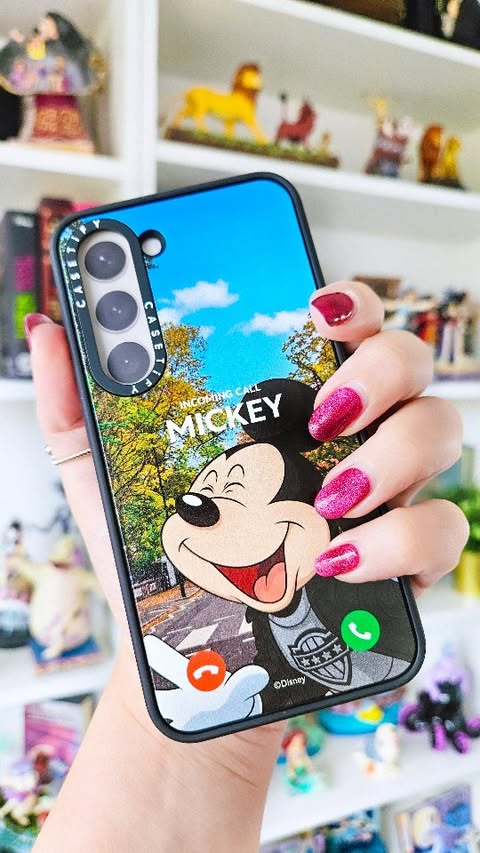 Instagram post by @saradisneygirl for CASETiFY. Caption reads: [...] magic, but make it a phone case!

🏰....