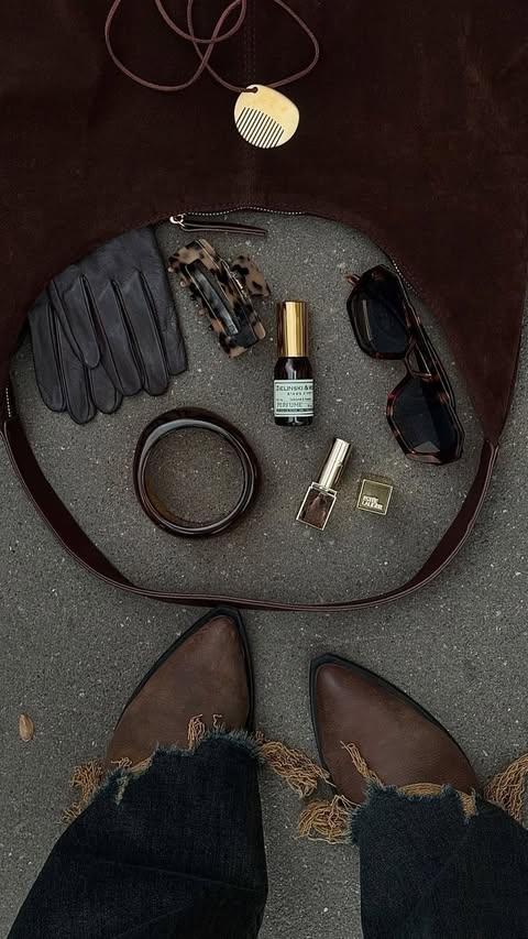 Instagram post by @dreamy__yass for Hairlust. Caption reads: [...] gummies, bonnet, and minding my own glow-up....