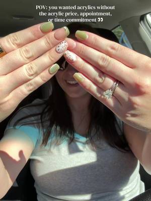 TikTok post by @courtneycross_8 for Luxxi Nails. Caption reads: [...] new favorite way to do my nails 💅🏻 @LUXXI....