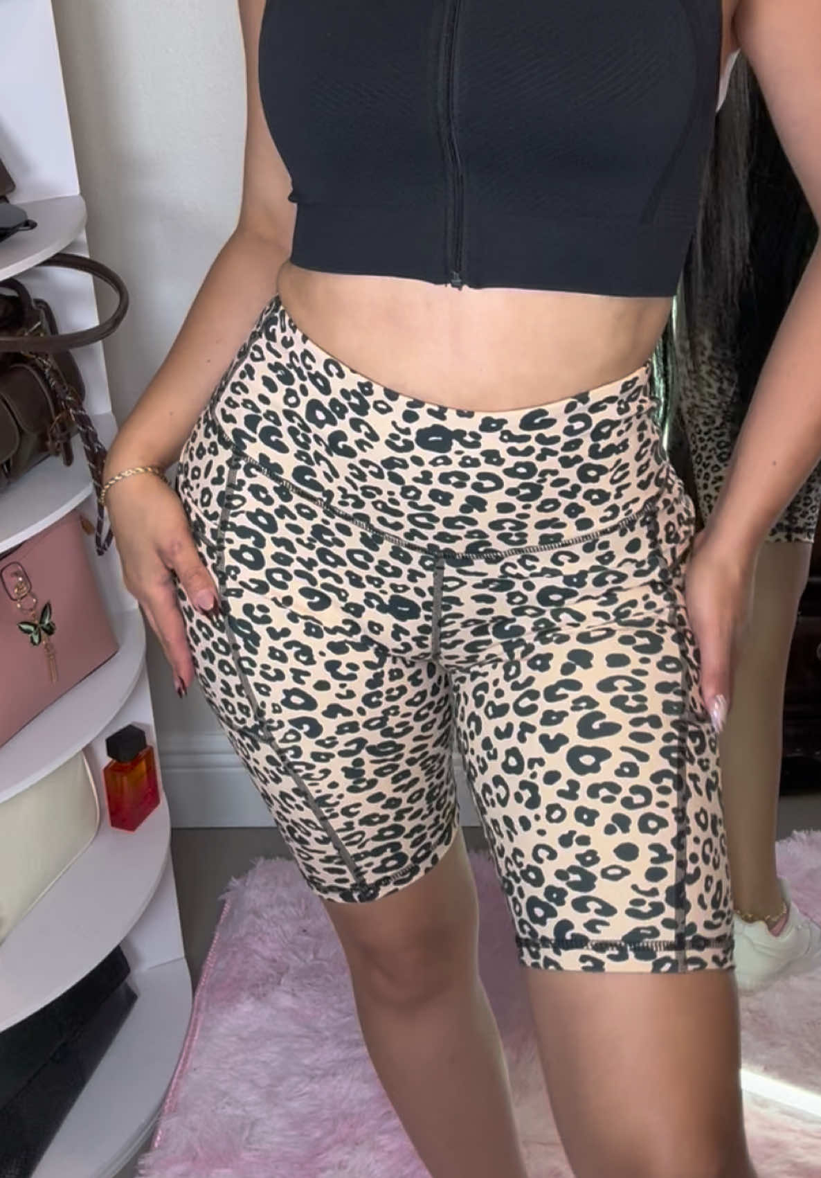 TikTok post by @nathbb21 for Profit Outfits. Caption reads: @Profitoutfits_US #tiktokshop #fashion #sports.