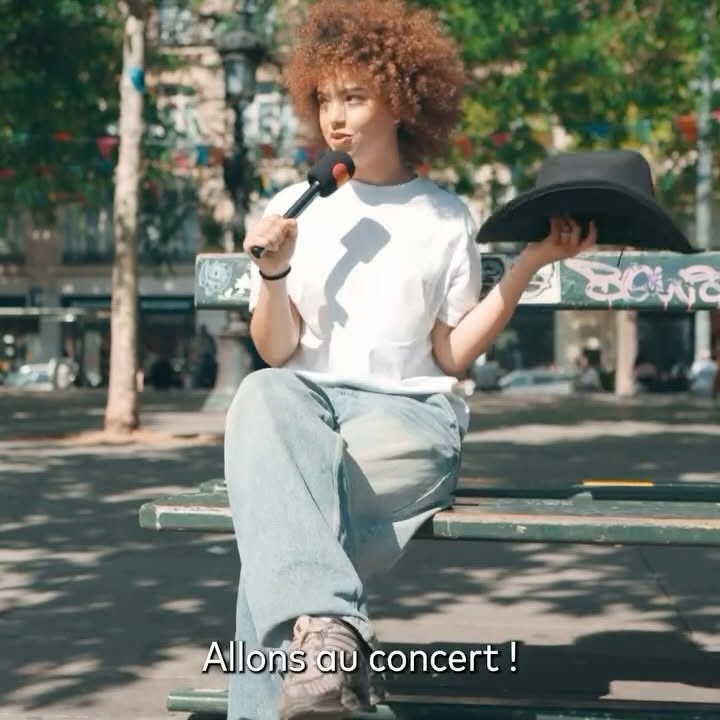 Instagram post by @norabychida for Mastercard. Caption reads: @mastercardfrance a offert aux fans des préventes....