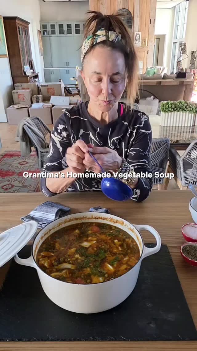 Instagram post by @allyskitchen for Kettle & Fire. Caption reads: Are you looking for that "magic bullet" food? 

My....