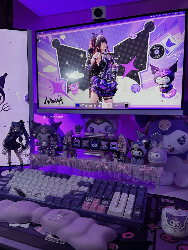 Instagram post by @jpfans.official for Geekshare. Caption reads: [...] @akkogear < gifted ♡ Mouse pad/pillow....