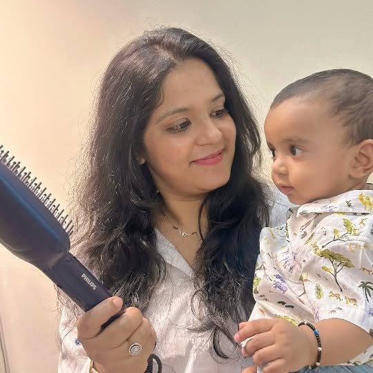 Instagram post by @coffeecoosnclicks for Philips News. Caption reads: Moms don’t get time — we make time ✨
Styling my....
