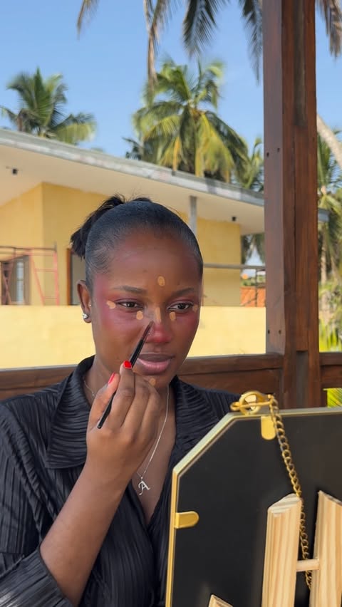 Instagram post by @anna.quagraine for MADE BY MITCHELL. Caption reads: if i had to do one makeup routine forever, this....