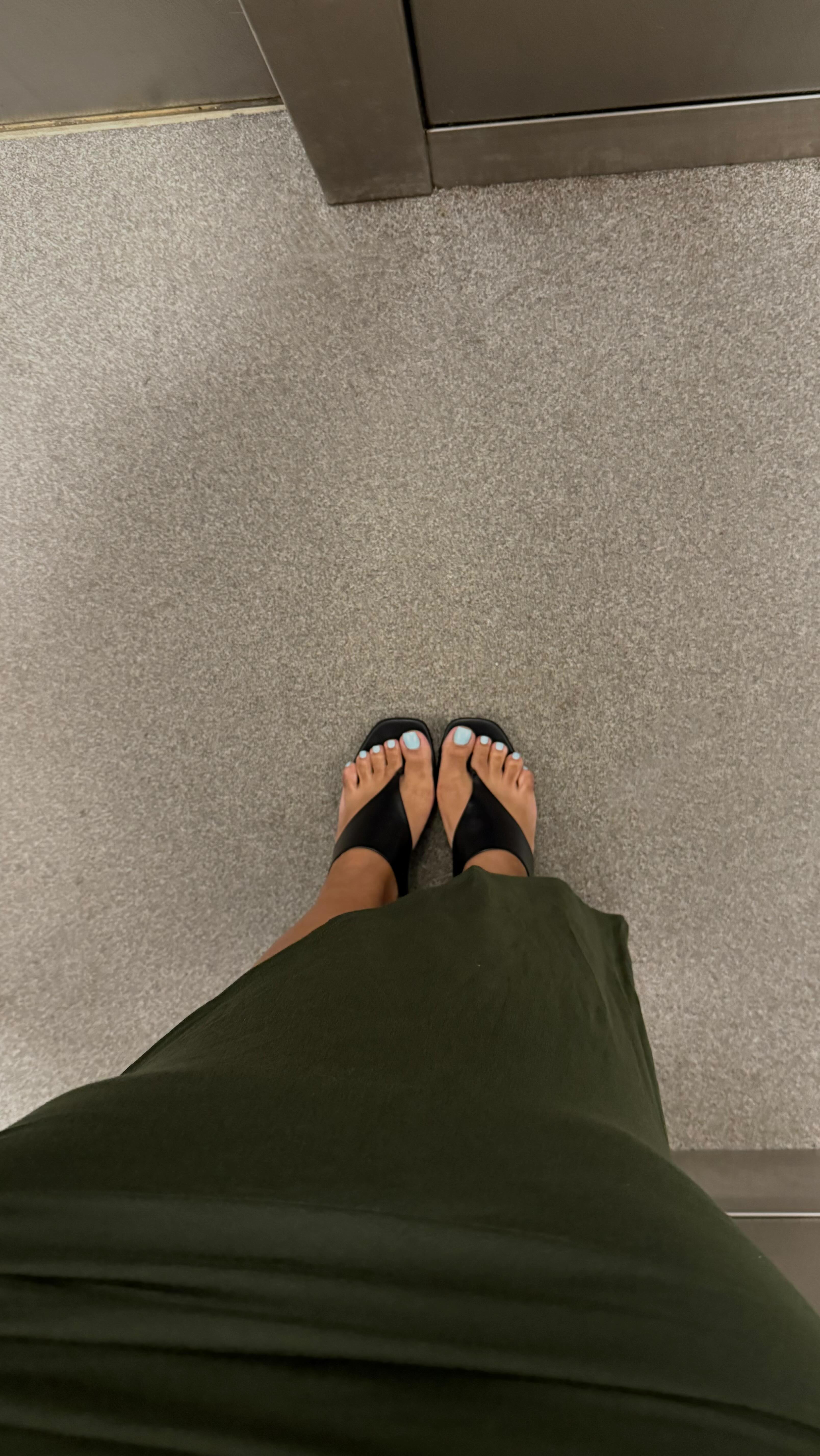 Instagram post by @ball00nzz for Altar'd State. Caption reads: la princesa mas bella 🌸💗✨ dress from....