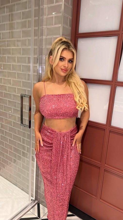 Instagram post by @libertypoolex for Skinny Tan. Caption reads: Last minute Lib strikes again! Thank god for....