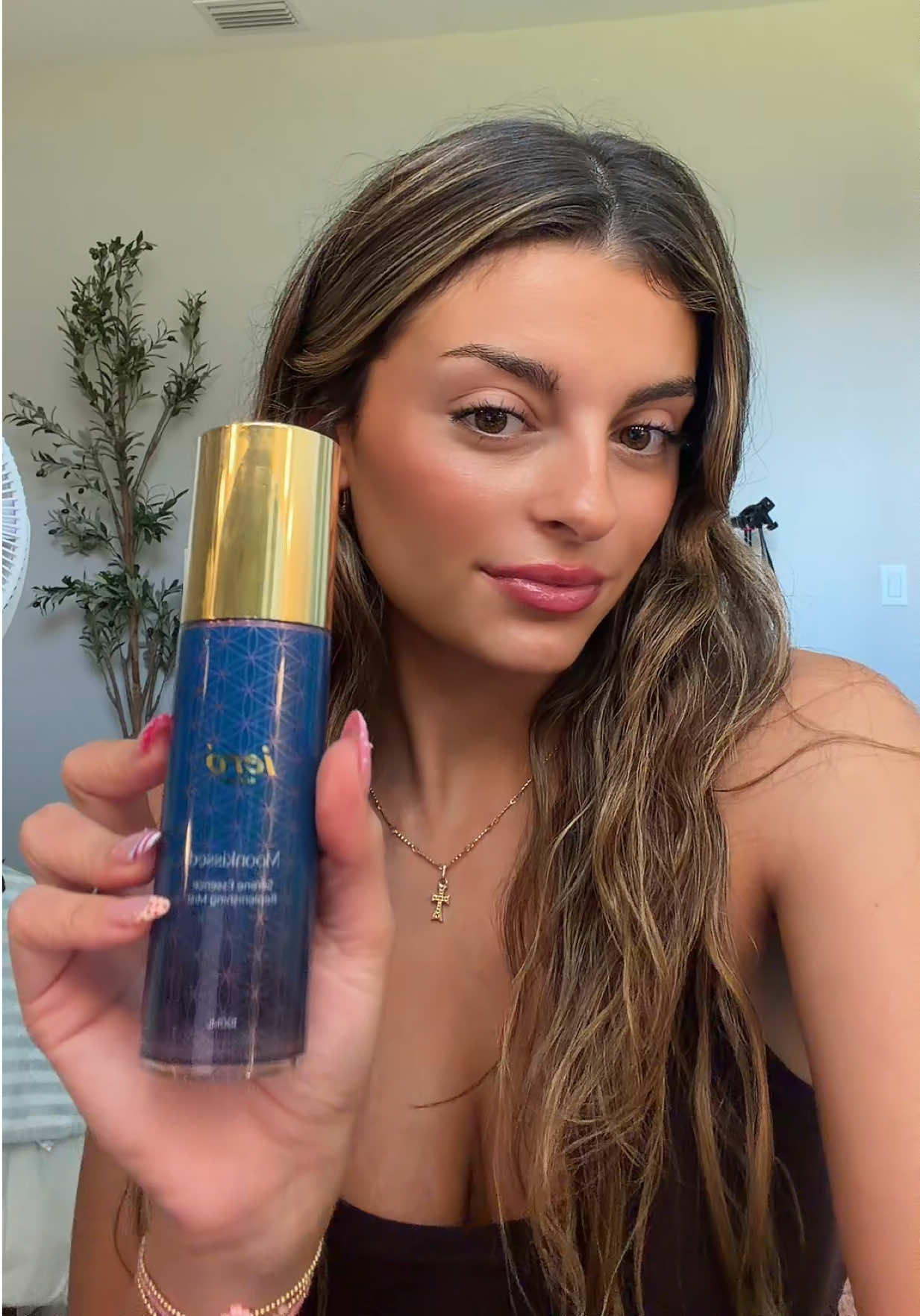 TikTok post by @tara_sterchi13 for Iero Beauty. Caption reads: Instant skin reset 😌✨ @ieró Beauty #ierobeauty....