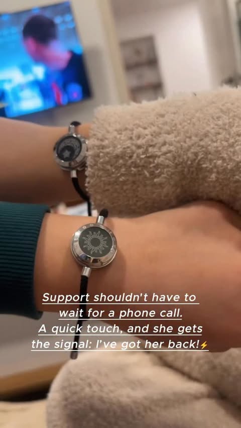 Instagram post by an influencer for totwoo Smart Jewelry. Caption reads: Let her know she’s never alone. No matter where,....