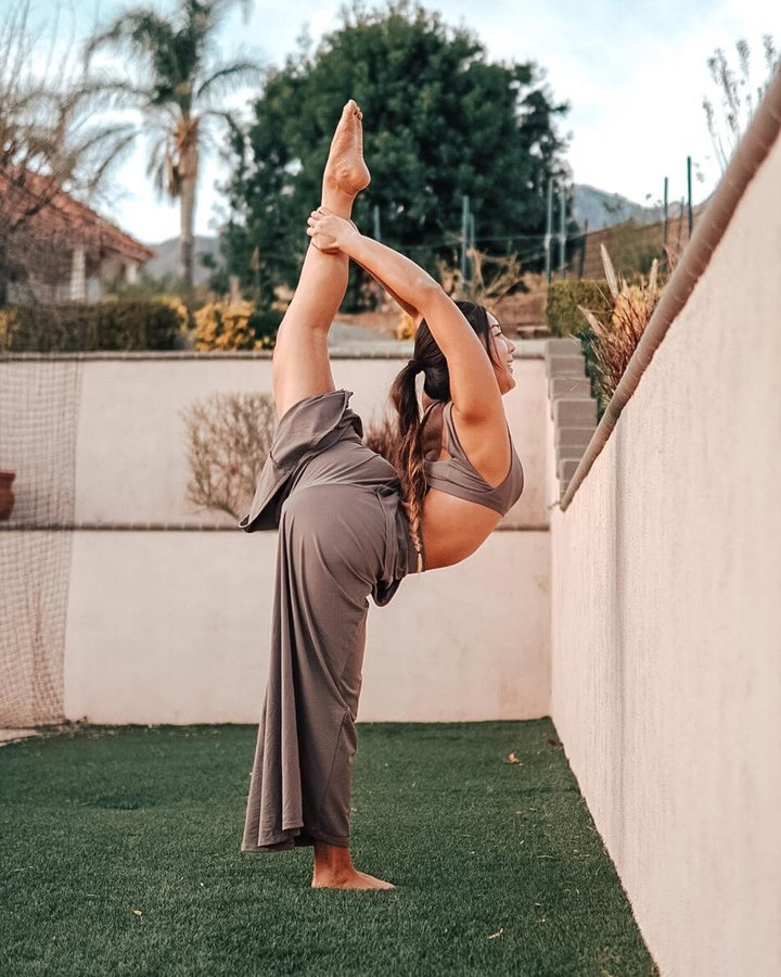 Instagram post by @wanderwithwu for Nama Clo. Caption reads: Happy Friday! Here are some of my favorite dancer....