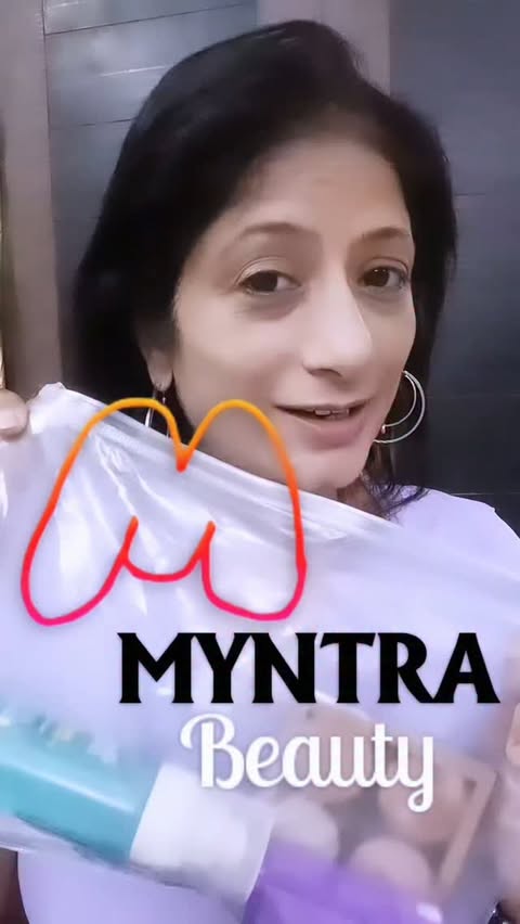 Instagram post by @growwithherr for Myntra Beauty. Caption reads: [...] Link in DM #haulwithhaulpack....