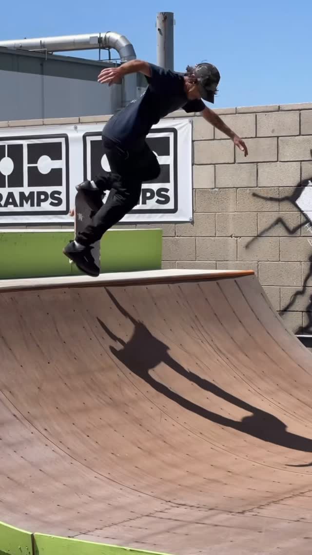 Instagram post by @davebachinsky for Garden of Life. Caption reads: New☝️

Filmed by @drsalsaverde 
@oc_ramps....