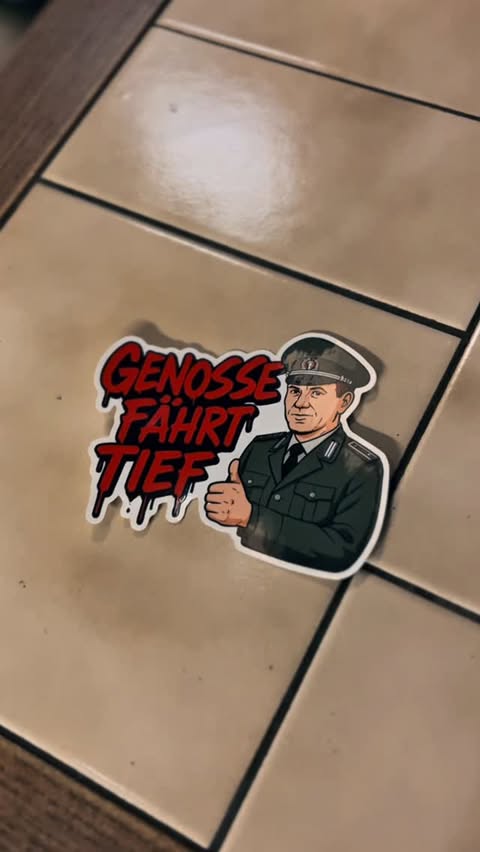 Instagram post by @division_ostblock for StickerApp. Caption reads: Werbung 💀🔫 #divisionostblock #kleber #low....