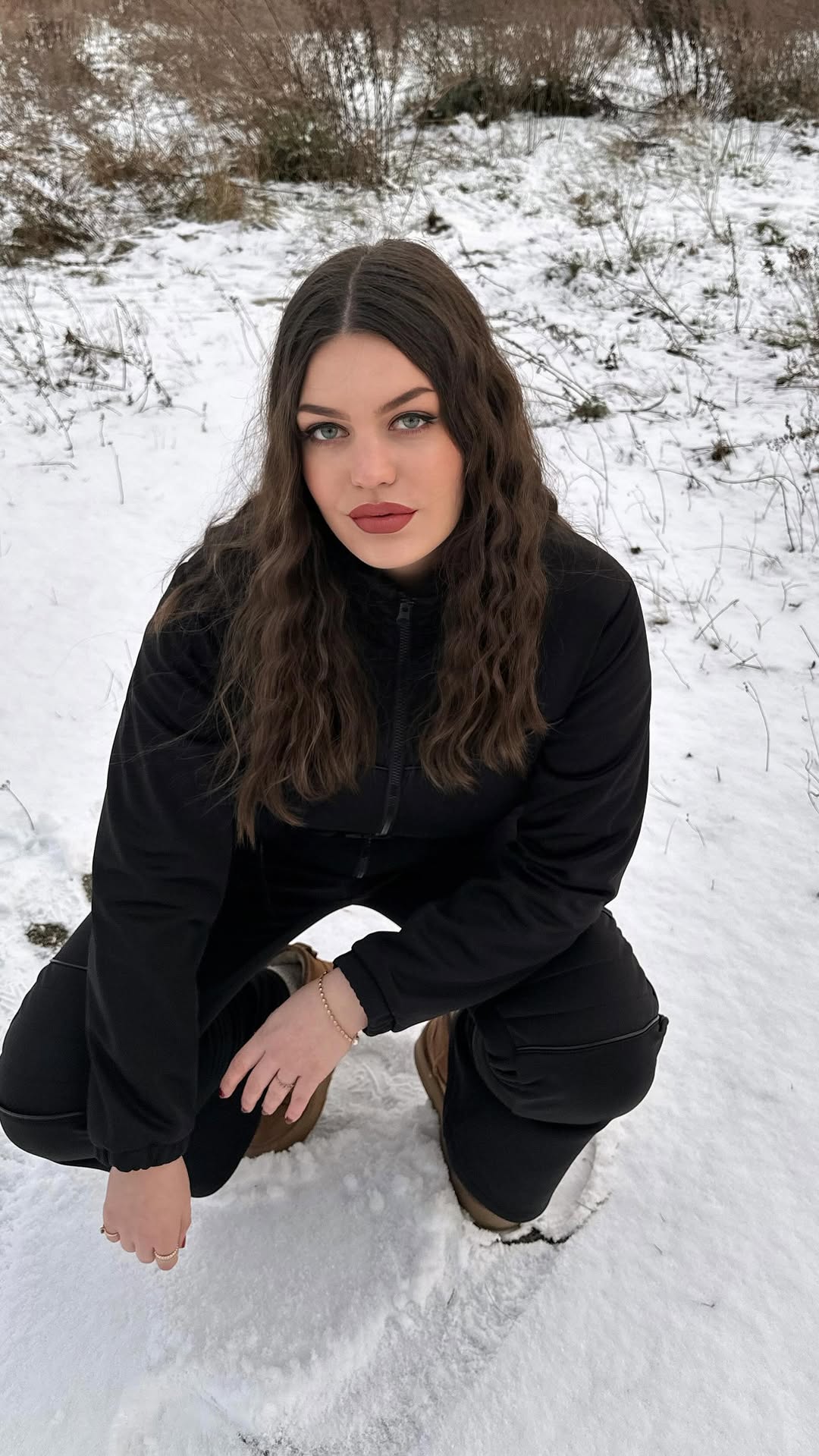 Instagram post by @elisaa.koch for Mister Spex. Caption reads: [...] new flue light filter glasses with me....