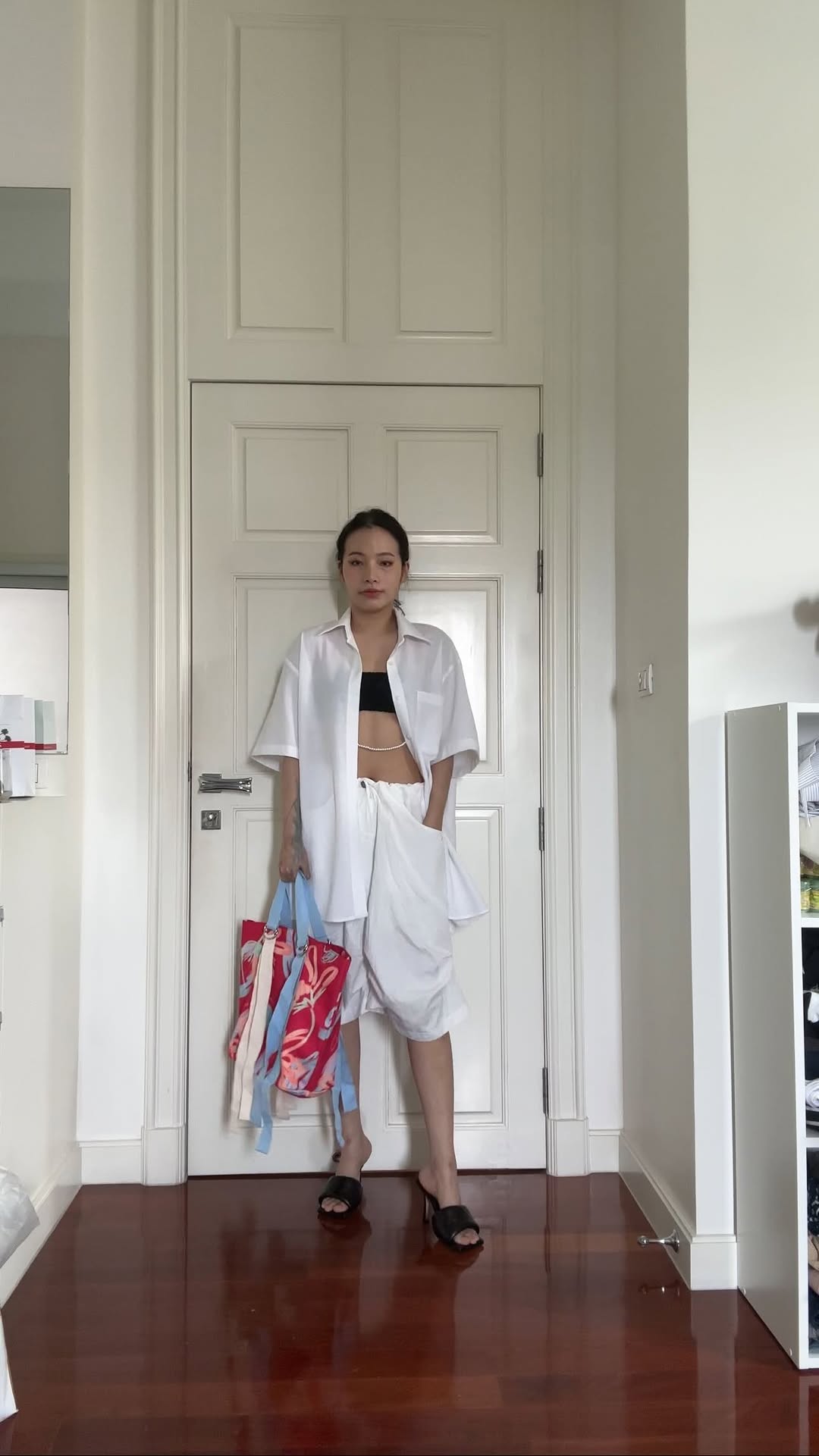 Instagram post by @dewkl for Clarins Thailand. Caption reads: My favorite skincare routine from @clarinsth 🫶🏻....