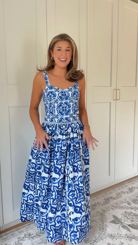 Instagram post by @louisemontgomeryblog for Bloomingdale's. Caption reads: [...] set for summer from AQUA exclusively....