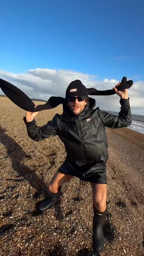 Instagram post by @sammsalter for Hunter Boots. Caption reads: kinda hits different when it’s 0 degrees....