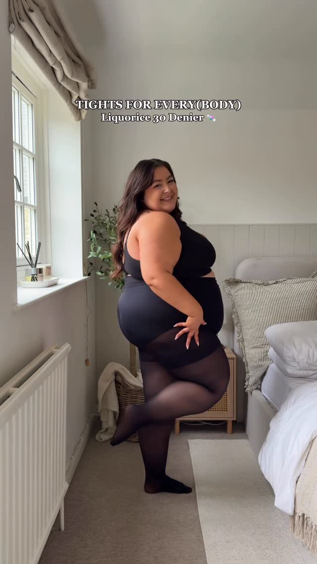 Instagram post by @shannon.futcher for Snag Tights. Caption reads: % code: SHANNON10 ✨ who else can relate?! ad 90%....