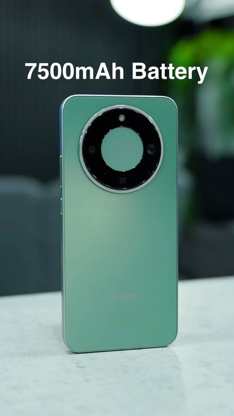 Instagram post by @zoneoftech for Honor. Caption reads: The 7500mAh Battery Phone – HONOR Magic8....