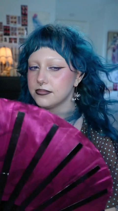Instagram post by @pippambarnes for ColourPop Cosmetics. Caption reads: [...] @nyxcosmetics Face Glue primer*....