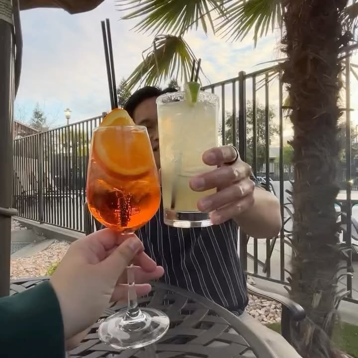 Instagram post by @eatwcass for Marriott Hotels & Resorts. Caption reads: 🍹 Courtyard by Marriott at Cal Expo 🏨 
#ad Who....