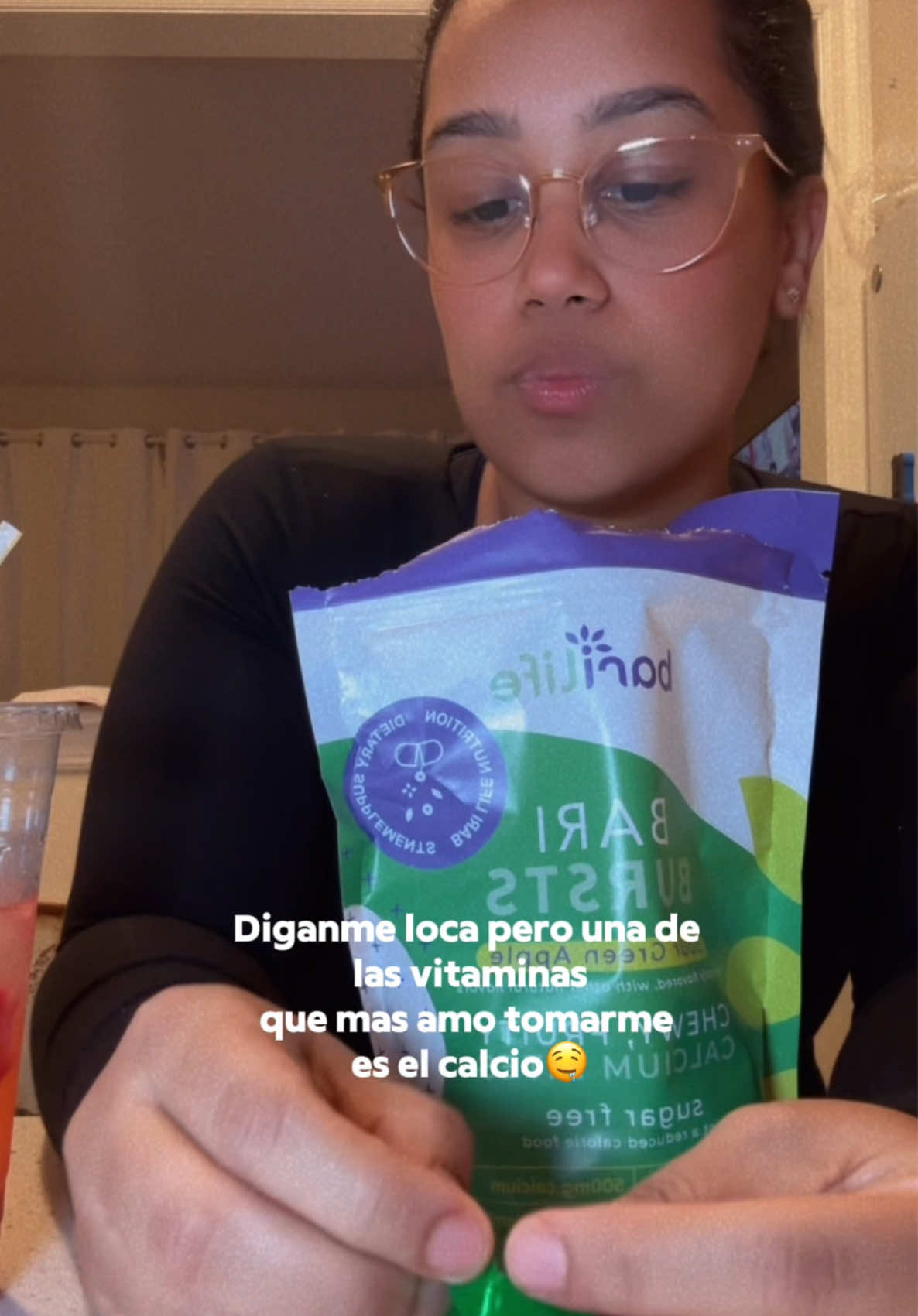 TikTok post by @annys19_ for Bari Life. Caption reads: [...] #vsgcommunity #mangagastrica🦋🙏🦋 @Bari....