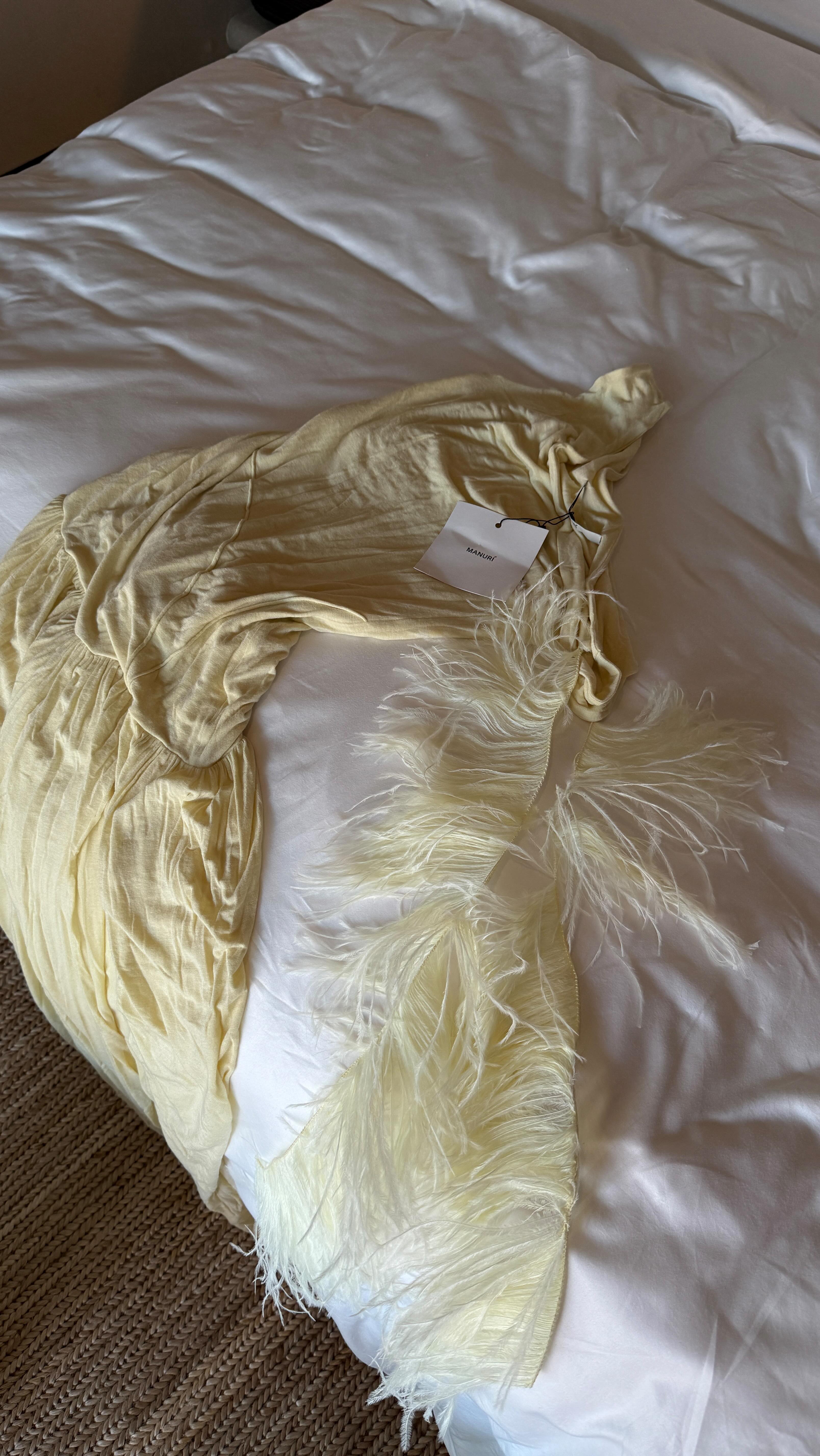 Instagram post by @melissa_thiebaut for Visit Saudi. Caption reads: Paradise??? 🩵 @visitsaudi @desertrockresort |....