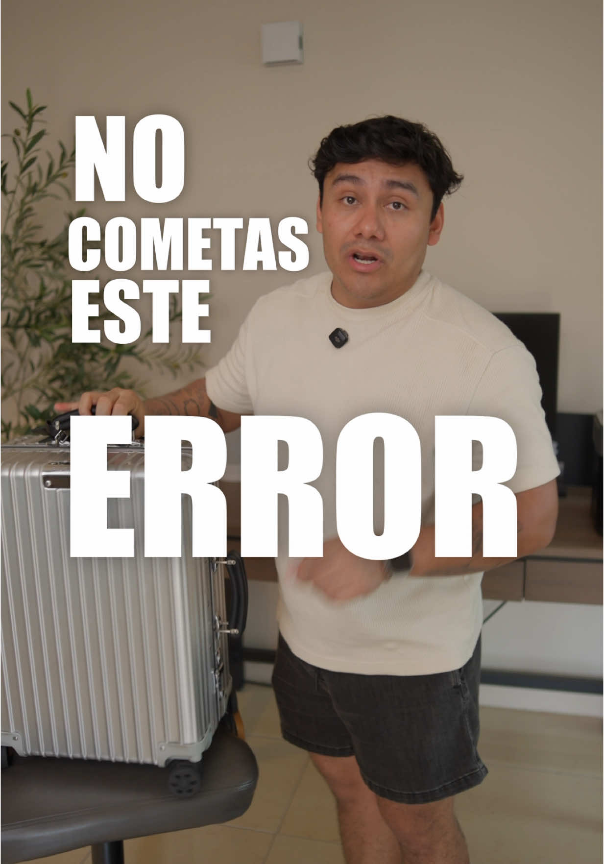 TikTok post by @nesrasgado for Airalo. Caption reads: ¡NECESITAS conocer @Airalo eSIM Latinoamérica si....