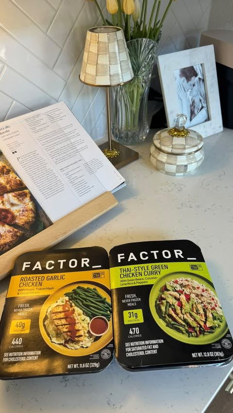 Instagram post by @mandynicolebarker for Factor. Caption reads: lunch just got easier with @factormeals now....
