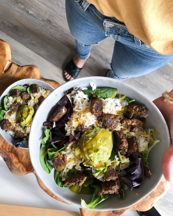 Instagram post by @whatcaitate for organicgirl. Caption reads: Dinner is the only meal I enjoy taking my time....