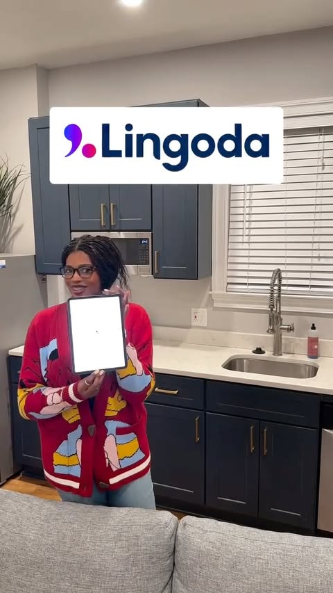 Instagram post by @thatbilingualchick for Lingoda. Caption reads: [...] 🫡 

And I’m talking about YOU because....