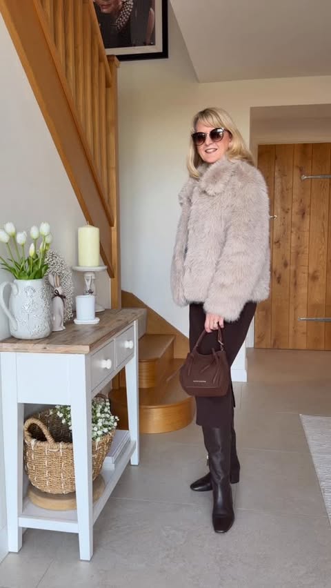 Instagram post by @acorn_barn_conversion for Katie Loxton. Caption reads: 👜🤎KATIE LOXTON🤎👜

Happy Tuesday 🤎

Ad ~ This....