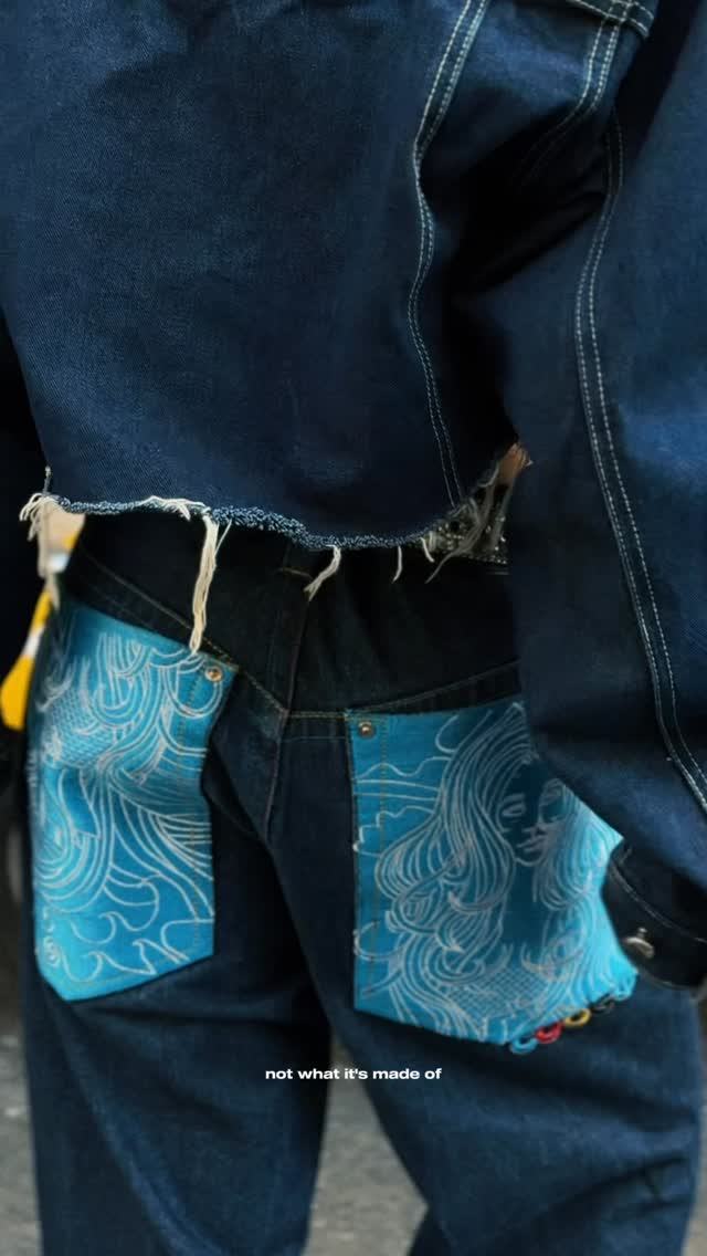 Instagram post by @tsiliemina for Lenor. Caption reads: Welcome to my outfit recipe.
You’ll need: one....