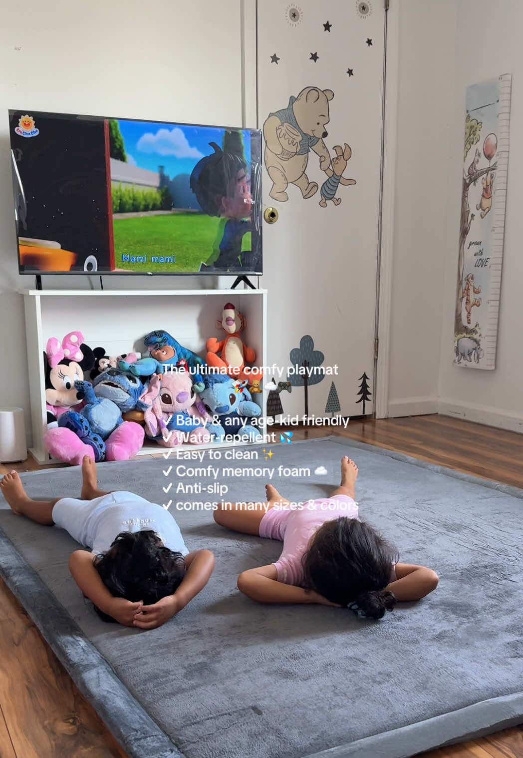 TikTok post by @ali_mamii for HULOOSLEEP. Caption reads: [...] #baby #tummytime #playmat #huloosleep.