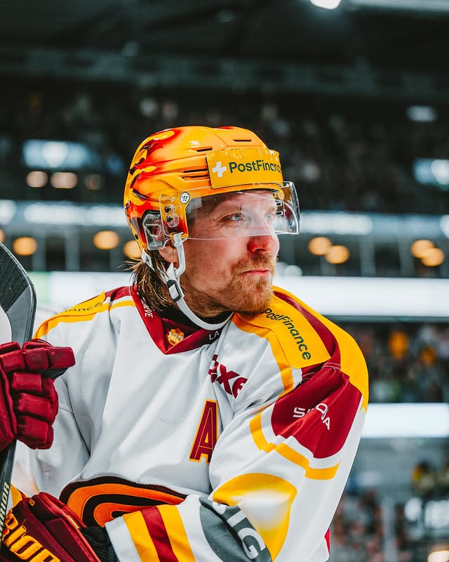 Instagram post by @officialgshc for PostFinance Top Scorer. Caption reads: 🎖️When the  @postfinance_topscorer  gets fired up....