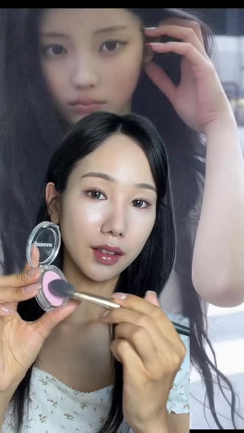 Instagram post by @priscillakwon for YesStyle. Caption reads: [...] blush in ‘yummy’ and ‘a bit’ from @yesstyle....