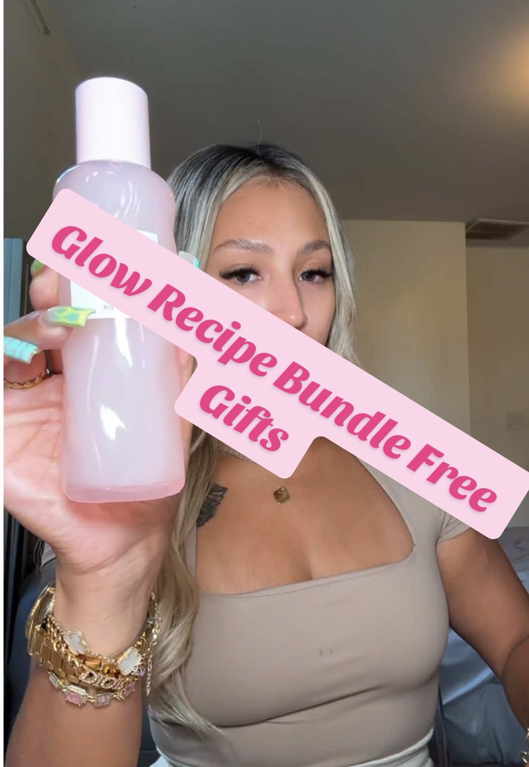 TikTok post by @giniglow for Glow Recipe. Caption reads: 💕🫧Glow Recipe Glass Skin Bundle✨#glowrecipe....