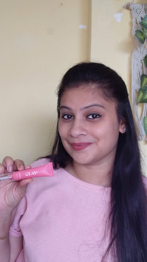 Instagram post by @avyuktguptaofficial for ClayCo.. Caption reads: [...] my 3-week under-eye care journey with....