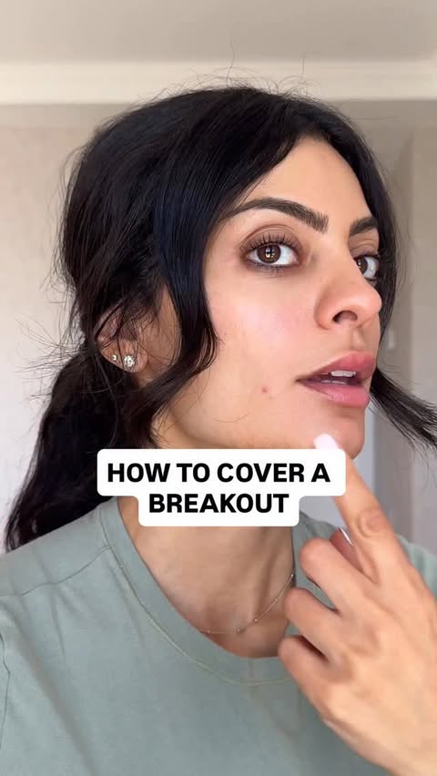 Instagram post by @readysetglamourr for Hard Candy. Caption reads: Comment LINK and I’ll DM you with my favorite....