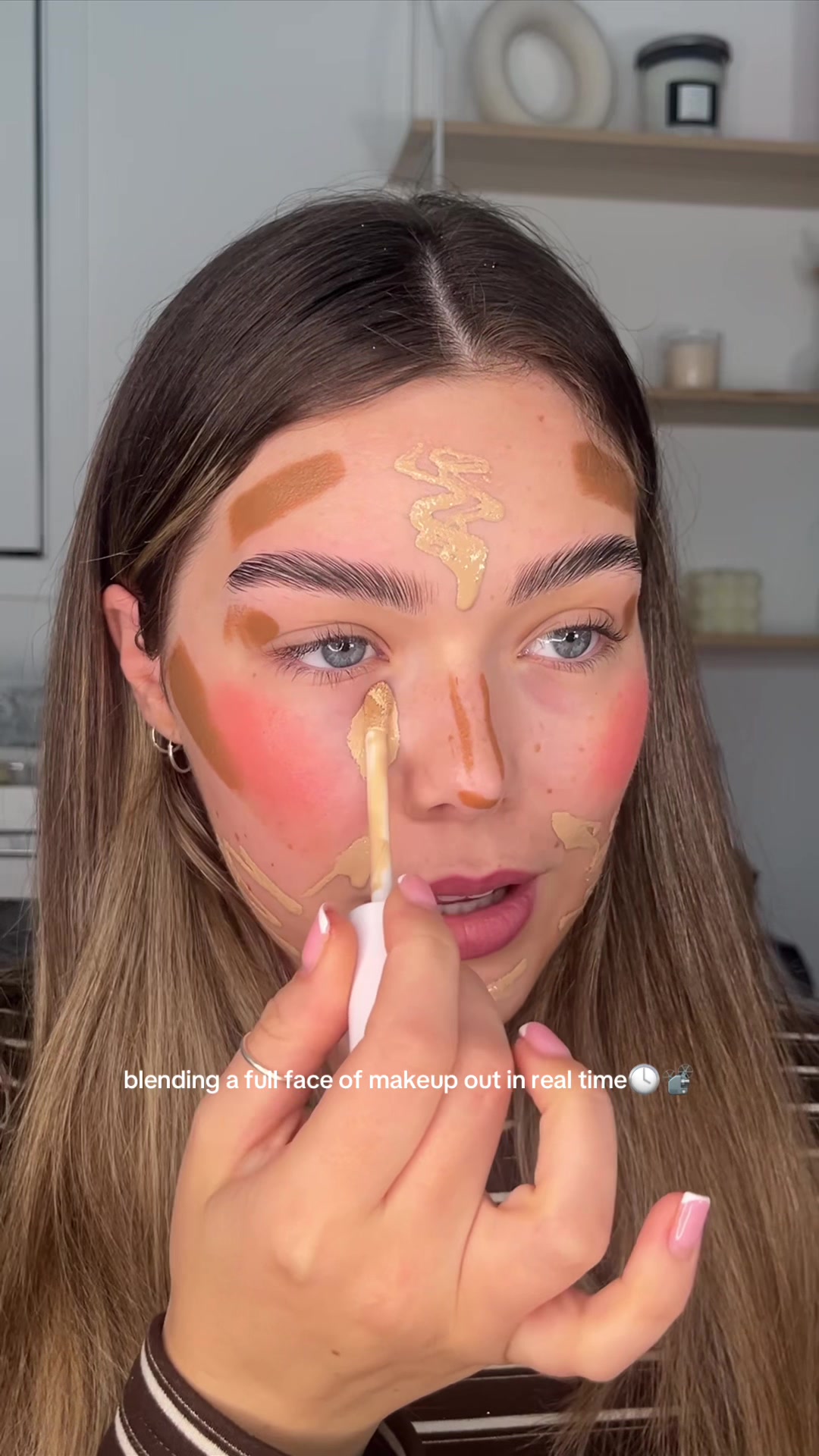 TikTok post by @leximaymua for Clomaná. Caption reads: [...] full face of makeup in just 5 minutes😱....
